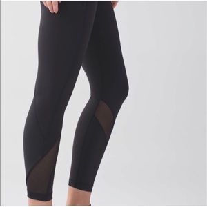 Lululemon inspire tight II in black